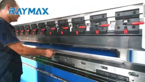 Secuencia de dobrado convencional e especificación de uso diario do molde da máquina dobradora
