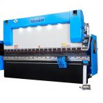 Comparación e selección de sistemas CNC de prensa freo